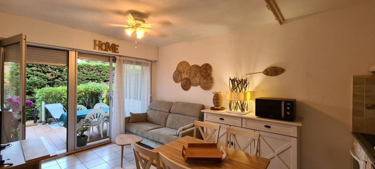 Le Tamaya Plage: Charming Garden Apartment Steps from Beach Cavalaire-sur-Mer Exterior photo